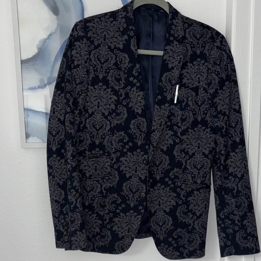 Elegant Black and Gray Men's Blazer